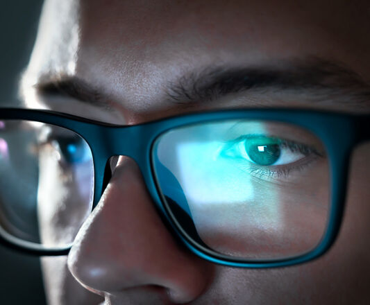 Nat Krijgsgevangene Veranderlijk Blue Filter op je brilglazen | Hans Anders
